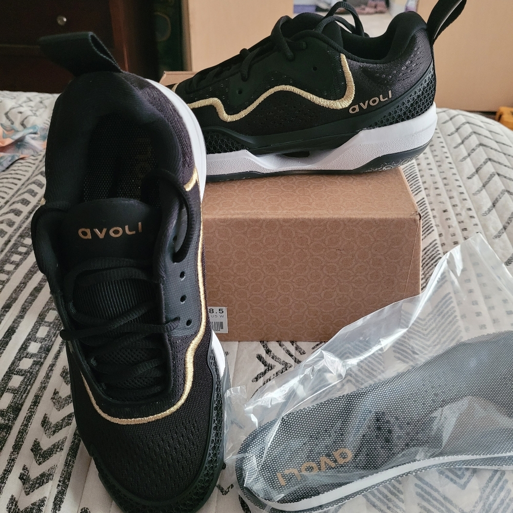 Avoli Black and Gold Ssneakers - NWT